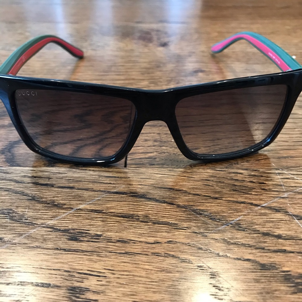 Men’s Gucci sunglasses